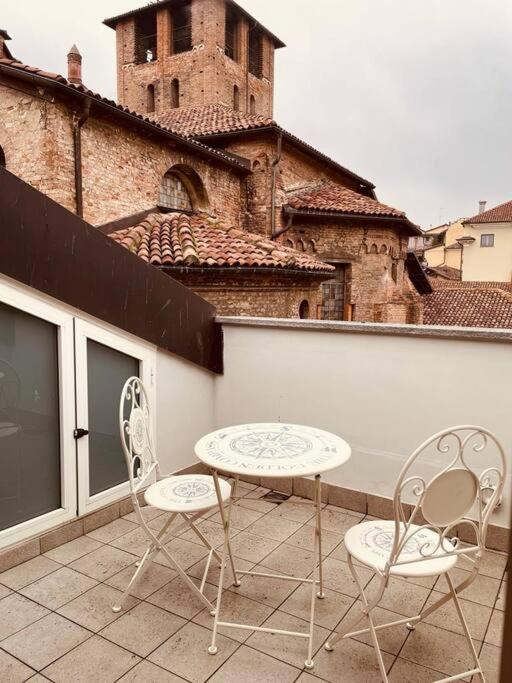 Apartment Piazza San Secondo Incantevole Wifi *